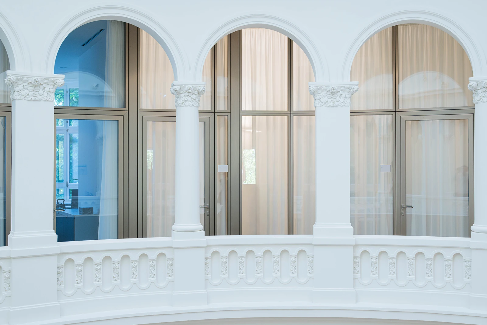 Bürotrennwände im historischen Gebäude. 
